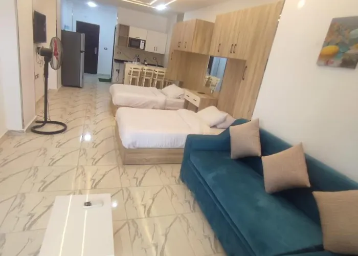 Luxuries And In Oasis Marina ,hurghada *